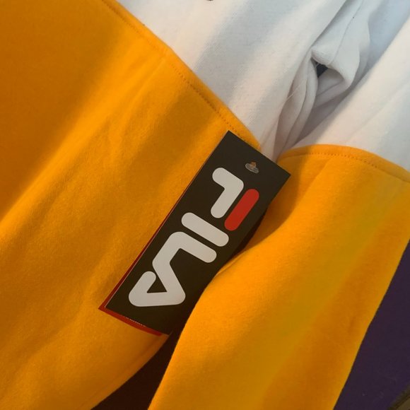 Women's Fila Sweatshirt Hoodie in Large - Picture 4 of 10